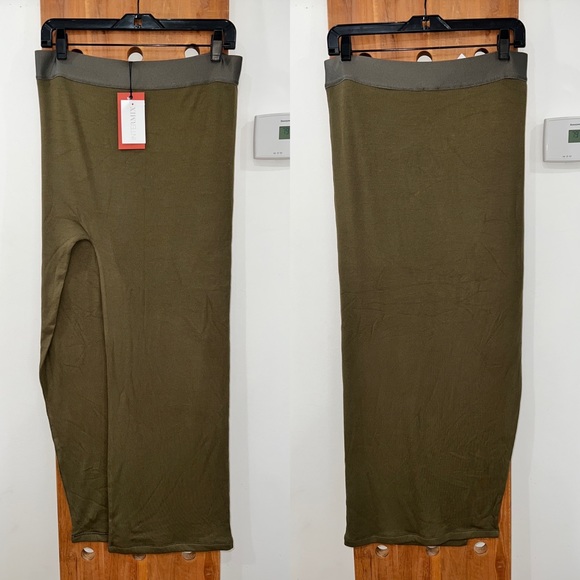 🆕 Alix NYC Trist Rib Knit Midi Skirt - Picture 6 of 11